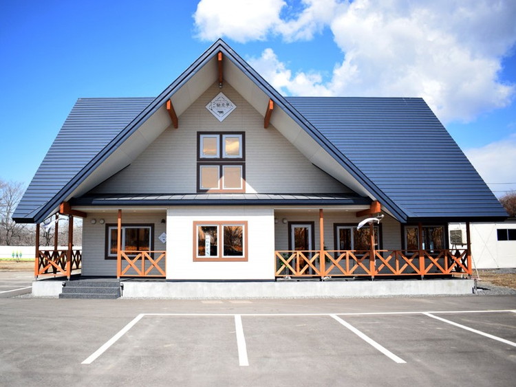 ハンバーグ&ステーキ  白老牛の店いわさき　ご馳走亭